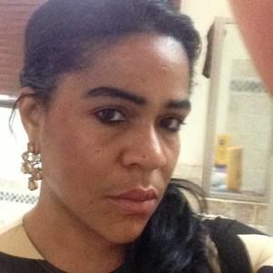 Meet your Posher, Aminah